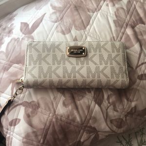 mk wallet